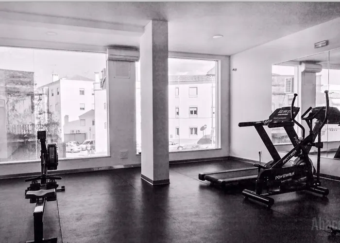 George\'S Quinta Das Palmeiras, A 2 Bedroom Apartment In Luxury Complex, Walking Distance To Town