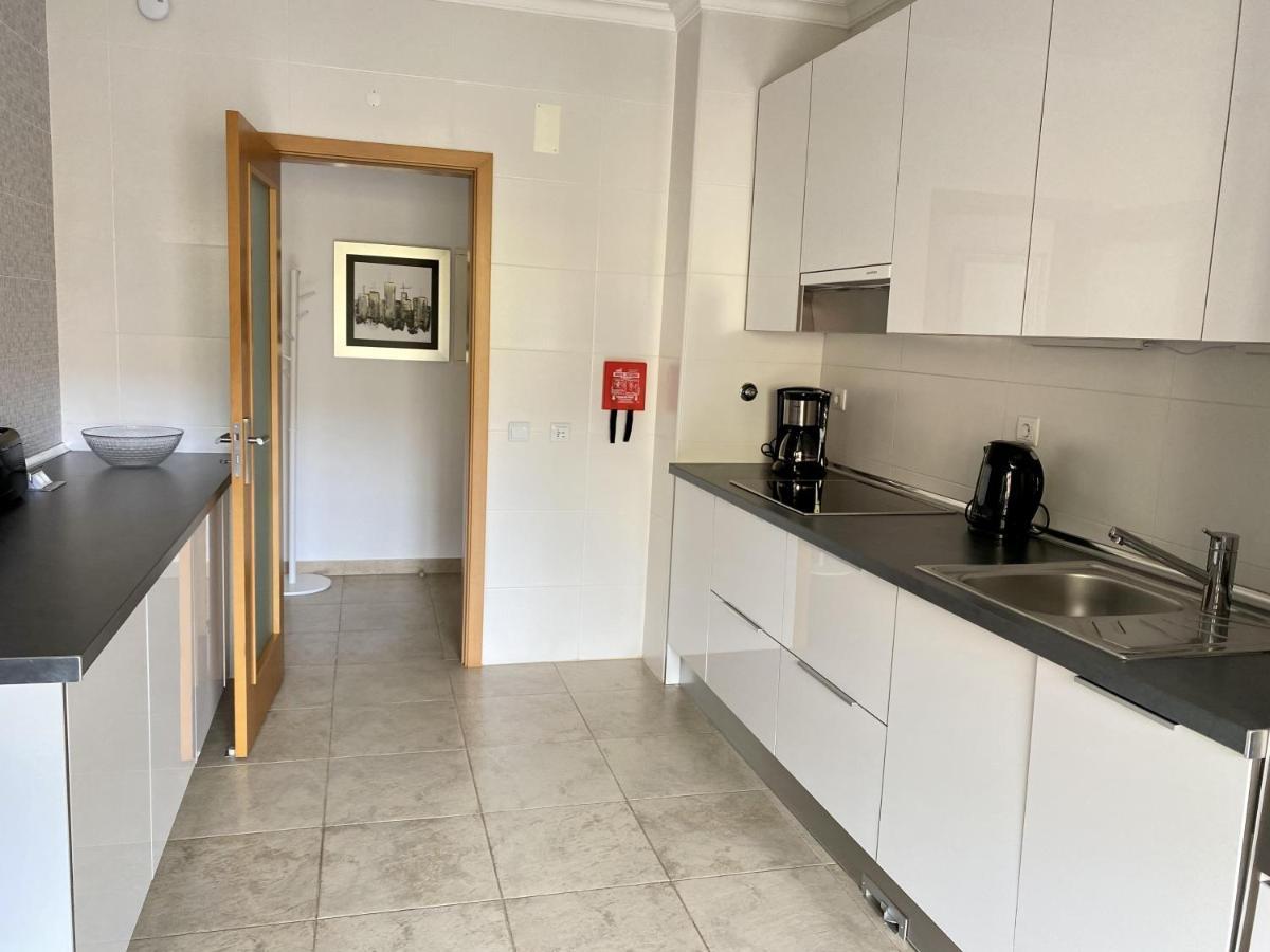 George's Quinta Palmeiras, A 2 Bedroom In Luxury Complex, Walking Distance To Town * Lagos