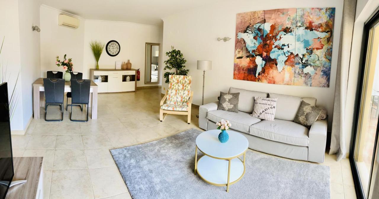 George's Quinta Palmeiras, A 2 Bedroom In Luxury Complex, Walking Distance To Town Appartement