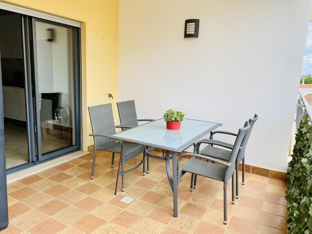 George's Quinta Palmeiras, A 2 Bedroom In Luxury Complex, Walking Distance To Town Appartement